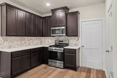 2421 Cindy Ct, Conroe, TX 77304 - Photo 13