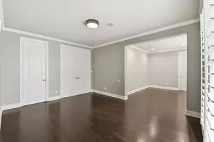 10933 Upland Park, Houston, TX 77043 - Photo 9