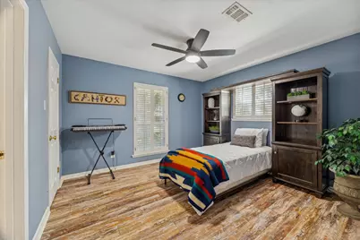 10902 Mullins Drive, Houston, TX 77096 - Photo 15