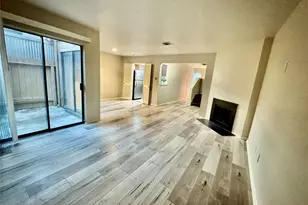 8315 Augustine Dr, Houston, TX 77036 - Photo 5