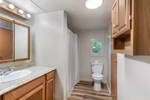 204 1/2 Kerry Rd, Highlands, TX 77562 - Photo 13