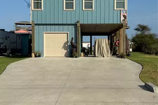 2023 County Rd 201, Sargent, TX 77414 - Photo 11