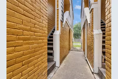 12658 Ashford Meadow Drive #D, Houston, TX 77082 - Photo 17