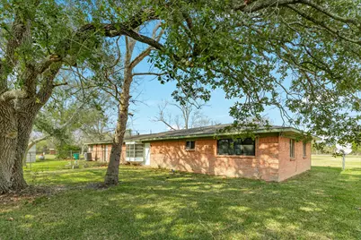 3702 Cedar Rapids Parkway, Iowa Colony, TX 77583 - Photo 19