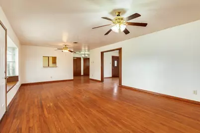 3702 Cedar Rapids Parkway, Iowa Colony, TX 77583 - Photo 7