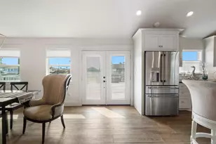 276 Barracuda St, Bayou Vista, TX 77563 - Photo 7