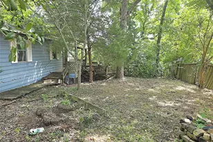 11519 Persimmon St, Willis, TX 77318 - Photo 5