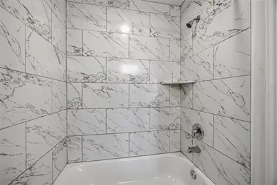 3515 Shelby Circle #A/B, Houston, TX 77051 - Photo 9