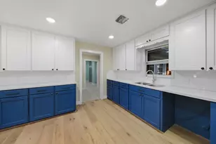 1452 S Circle, Sealy, TX 77474 - Photo 11