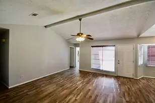 11846 S Marianne Cir, Houston, TX 77071 - Photo 5