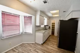 11846 S Marianne Cir, Houston, TX 77071 - Photo 7