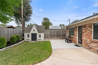 2302 Willowby Drive, Houston, TX 77008 - Photo 21