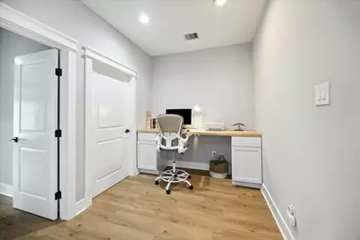 6496 Tc Jester Boulevard, Houston, TX 77091 - Photo 9