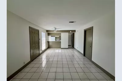 1042 W Village Court #C, Pasadena, TX 77506 - Photo 9