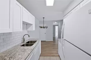 2750 Holly Hall St, Houston, TX 77054 - Photo 9