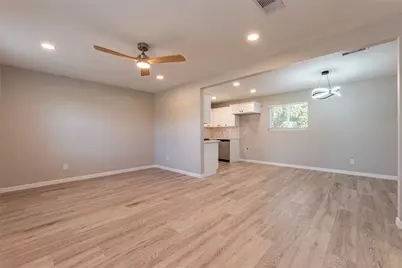 4813 Cedar Street, Pasadena, TX 77586 - Photo 9