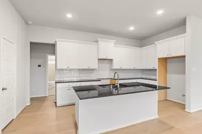 811 Evergreen Forest Lane, Rosharon, TX 77583 - Photo 13