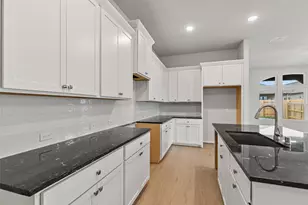 811 Evergreen Frst Ln, Rosharon, TX 77583 - Photo 17