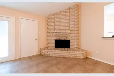 2527 Colonial Ridge Drive, Friendswood, TX 77546 - Photo 7