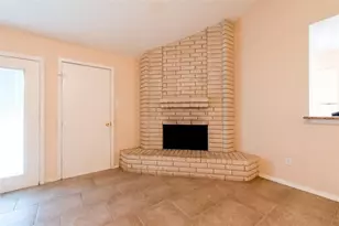2527 Colonial Ridge Dr, Friendswood, TX 77546 - Photo 7