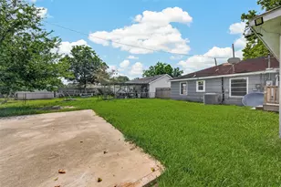 10601 Ambursen St, Houston, TX 77034 - Photo 5