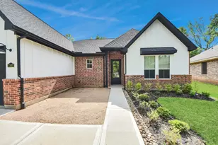 11807 Whispering Pines Ln, Montgomery, TX 77356 - Photo 3