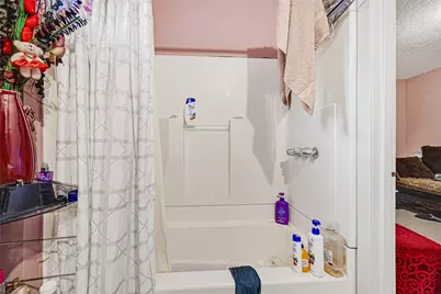 7401 Helmers Street, Houston, TX 77022 - Photo 29
