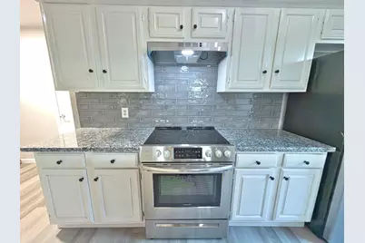 1618 Live Oak Hollow Street, Pearland, TX 77581 - Photo 11