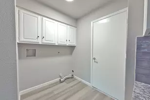 1618 Live Oak Hollow St, Pearland, TX 77581 - Photo 15