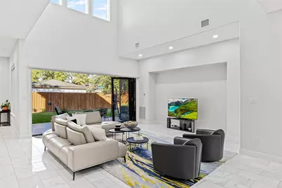 14002 Woodthorpe Lane, Houston, TX 77079 - Photo 11