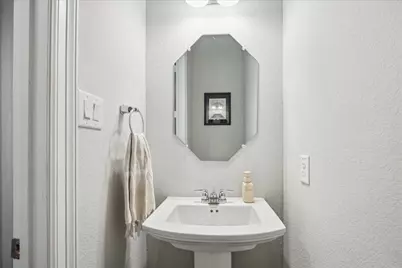 1502 Upland Glen Way, Houston, TX 77043 - Photo 9