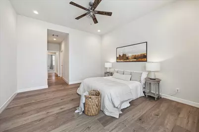 8534 Madeleine Rose Lane, Houston, TX 77055 - Photo 9