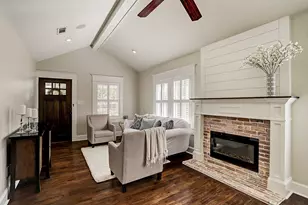 611 E 20th St, Houston, TX 77008 - Photo 5