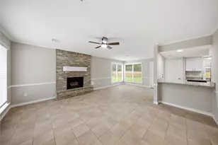 21 Oldstream Ct, The Woodlands, TX 77381 - Photo 5