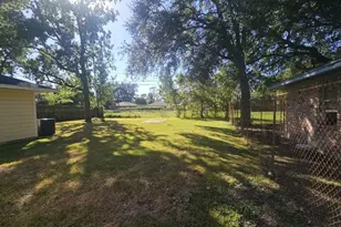 10101 Rebel Rd, Houston, TX 77016 - Photo 3