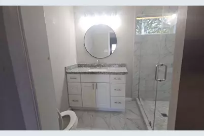 10101 Rebel Road, Houston, TX 77016 - Photo 9