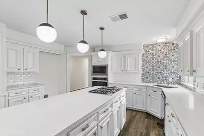 17902 Fernbluff Drive, Spring, TX 77379 - Photo 11