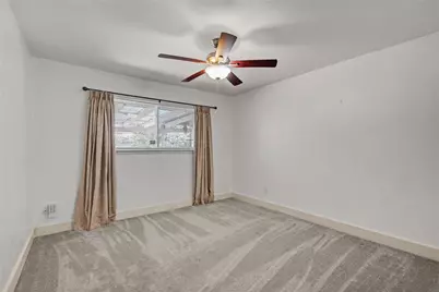 10303 Greenwillow Drive, Houston, TX 77035 - Photo 21