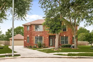 8410 Columbus Ct, Pearland, TX 77584 - Photo 7