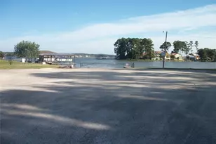 513 Valleyview Dr, Onalaska, TX 77360 - Photo 21
