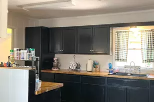 909 Peach St, El Campo, TX 77437 - Photo 9