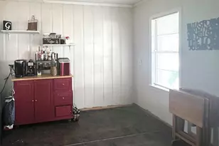 909 Peach St, El Campo, TX 77437 - Photo 13