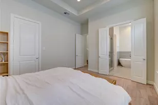 730 Carriage Knls Dr, Houston, TX 77008 - Photo 15