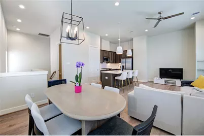 730 Carriage Knolls Drive, Houston, TX 77008 - Photo 27