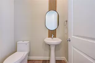 730 Carriage Knls Dr, Houston, TX 77008 - Photo 25