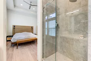 730 Carriage Knls Dr, Houston, TX 77008 - Photo 23