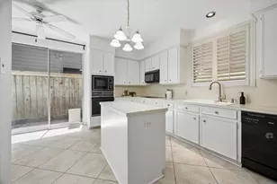 201 Vanderpool Ln, Houston, TX 77024 - Photo 13