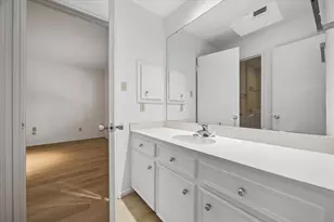 201 Vanderpool Ln, Houston, TX 77024 - Photo 25