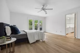 201 Vanderpool Ln, Houston, TX 77024 - Photo 17