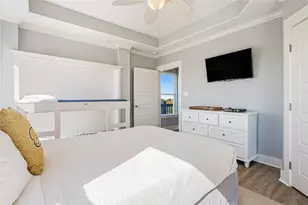 909 Helen Blvd, Crystal Beach, TX 77650 - Photo 35